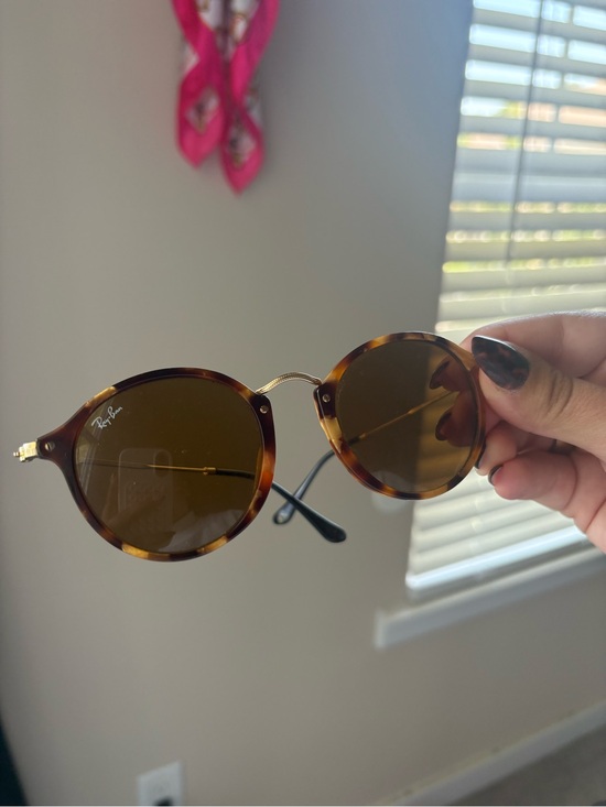 Ray-Ban Accessories - Ray-Ban Tortoiseshell Round Sunglasses with Brown Lenses